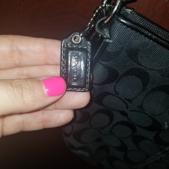 Final Drop: Coach Crossbody Purse - Picture 2 of 5